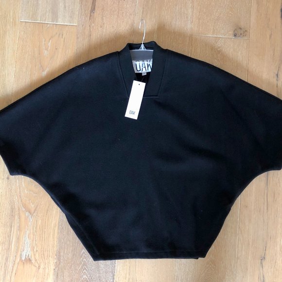 Oak NYC Dolman Wool Cape in size XS / 0-2 - Picture 4 of 5